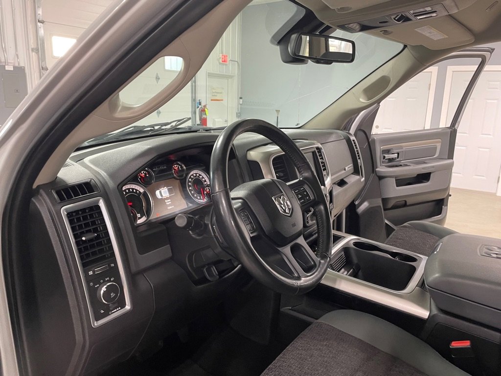 Used 2019 RAM 1500 Big Horn image 9