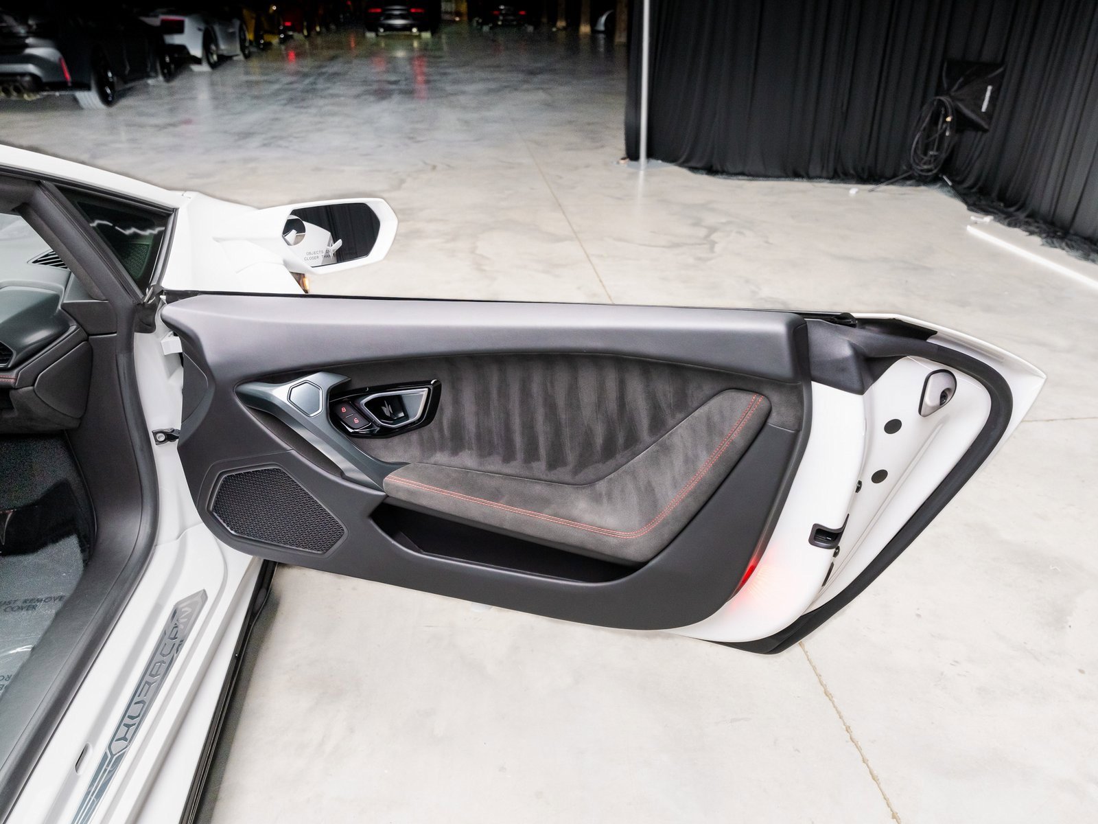 Used 2015 Lamborghini Huracan LP 610-4 image 52