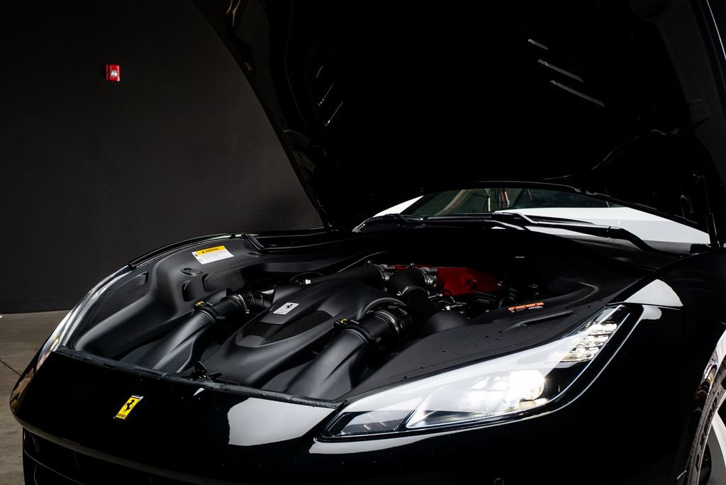 Used 2019 Ferrari Portofino RWD image 40