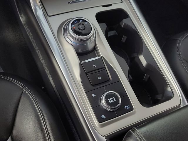 Used 2022 Ford Explorer XLT w/ Equipment Group 202A image 31