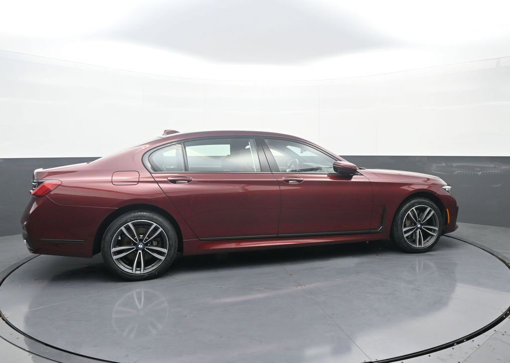 Used 2020 BMW 745e xDrive image 8