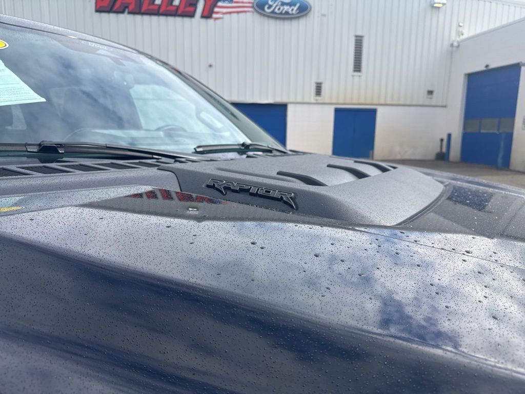 Used 2025 Ford F150 Raptor AWD/4WD image 15