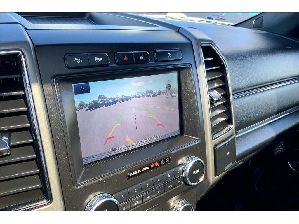 Used 2020 Ford Expedition Max XLT w/ Equipment Group 202A AWD/4WD image 23
