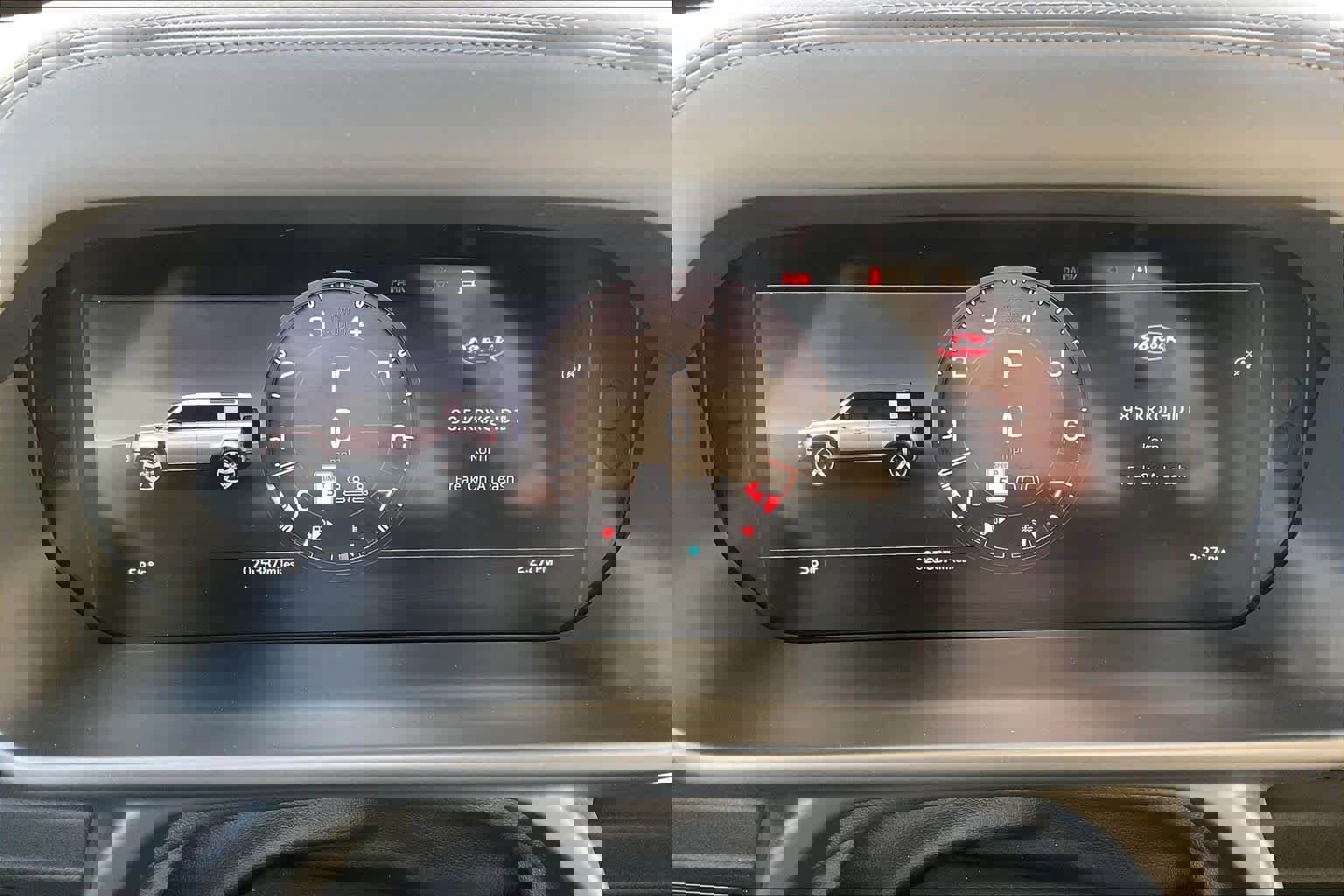 Used 2023 Land Rover Defender 110 SE image 22