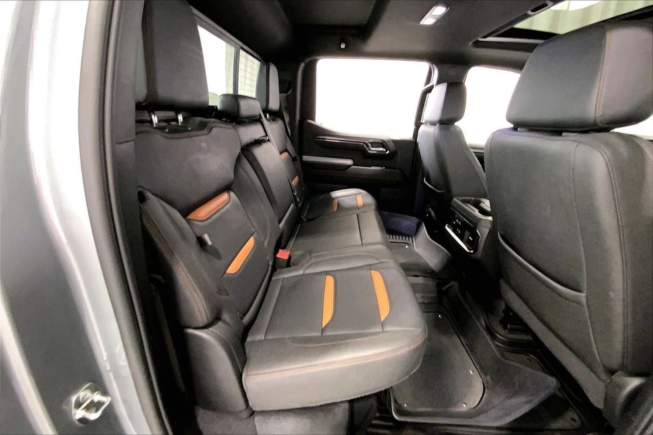 Used 2024 GMC Sierra 1500 AT4 w/ Technology Package image 20
