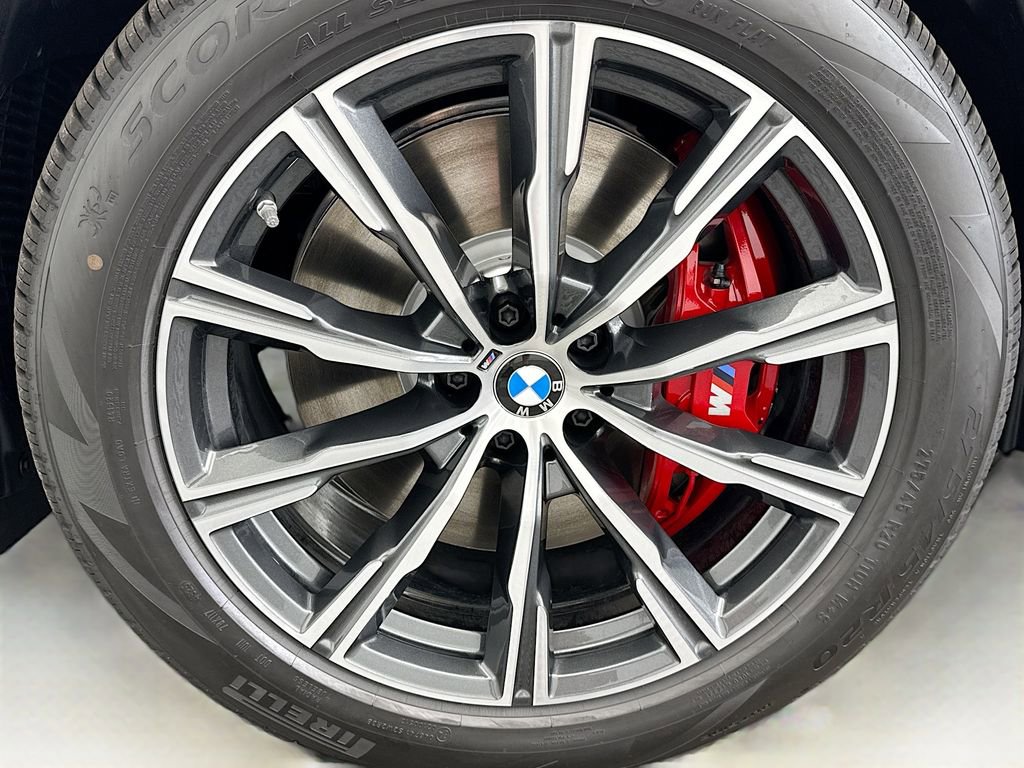 New 2026 BMW X5 xDrive50e w/ M Sport Package AWD/4WD image 29