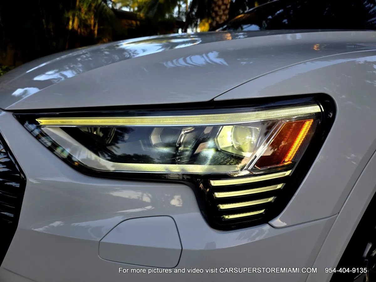 Used 2021 Audi e-tron Premium w/ Convenience Plus Package image 88