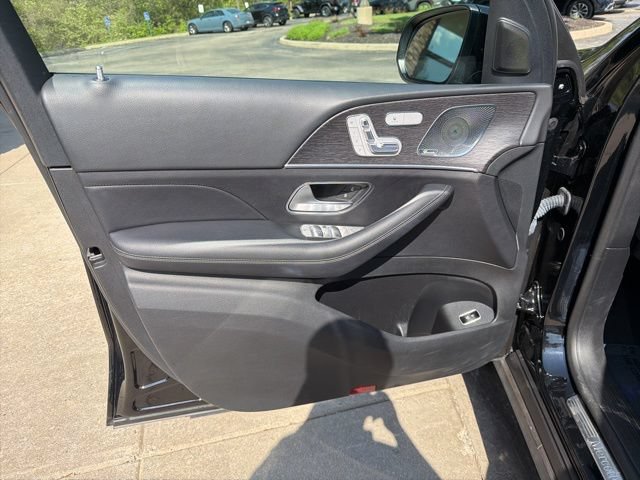 Used 2022 Mercedes-Benz GLE 350 4MATIC w/ Premium Package image 13