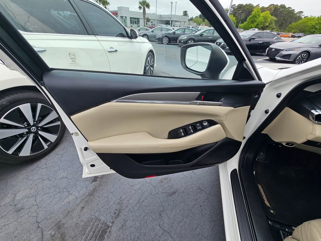 Used 2018 MAZDA MAZDA6 Touring FWD image 11