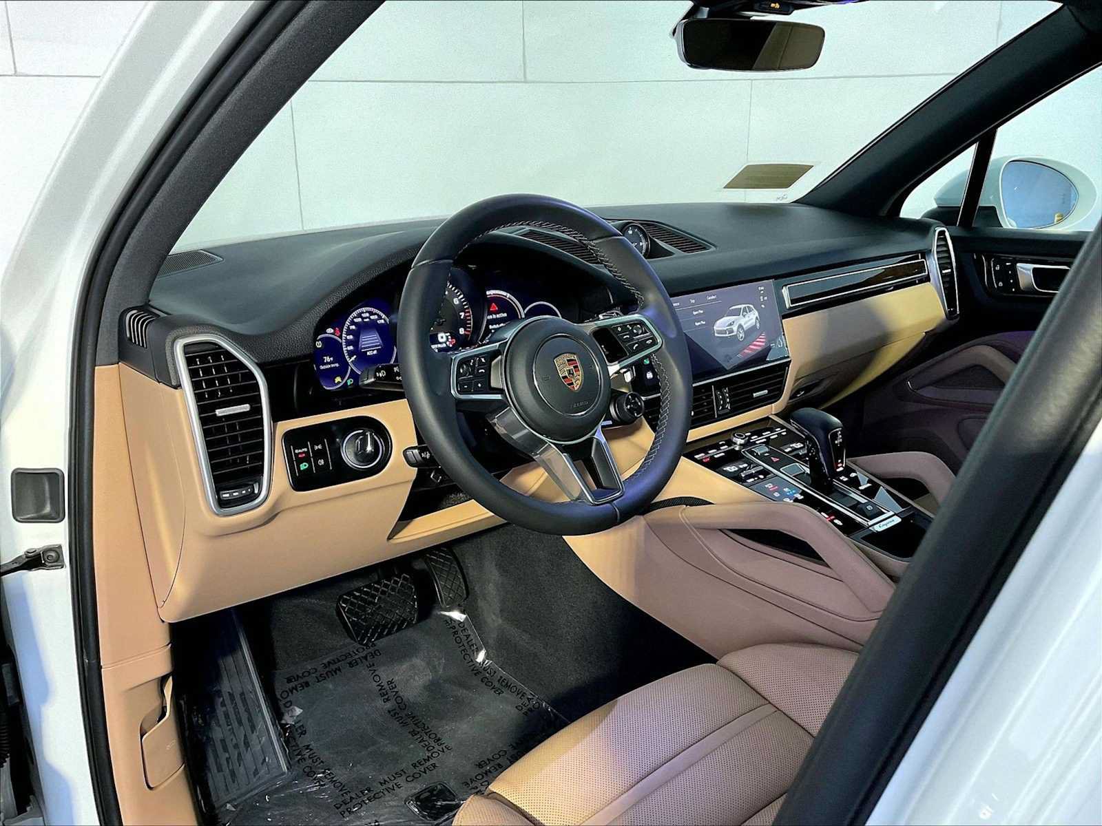 Certified 2023 Porsche Cayenne Platinum Edition AWD/4WD image 4