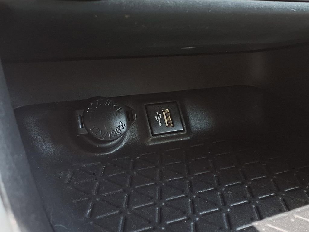 Used 2023 Toyota RAV4 XLE w/ Convenience Package FWD image 10