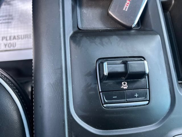 Used 2024 GMC Sierra 2500 AT4X AWD/4WD image 15