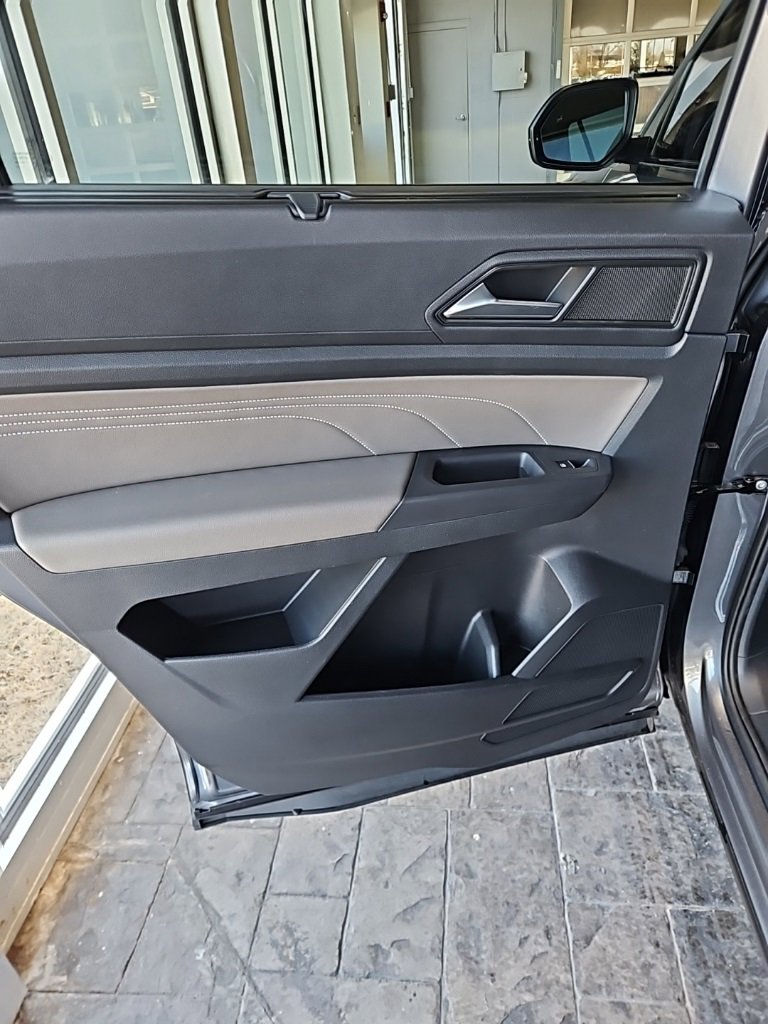 Used 2023 Volkswagen Atlas SE image 22