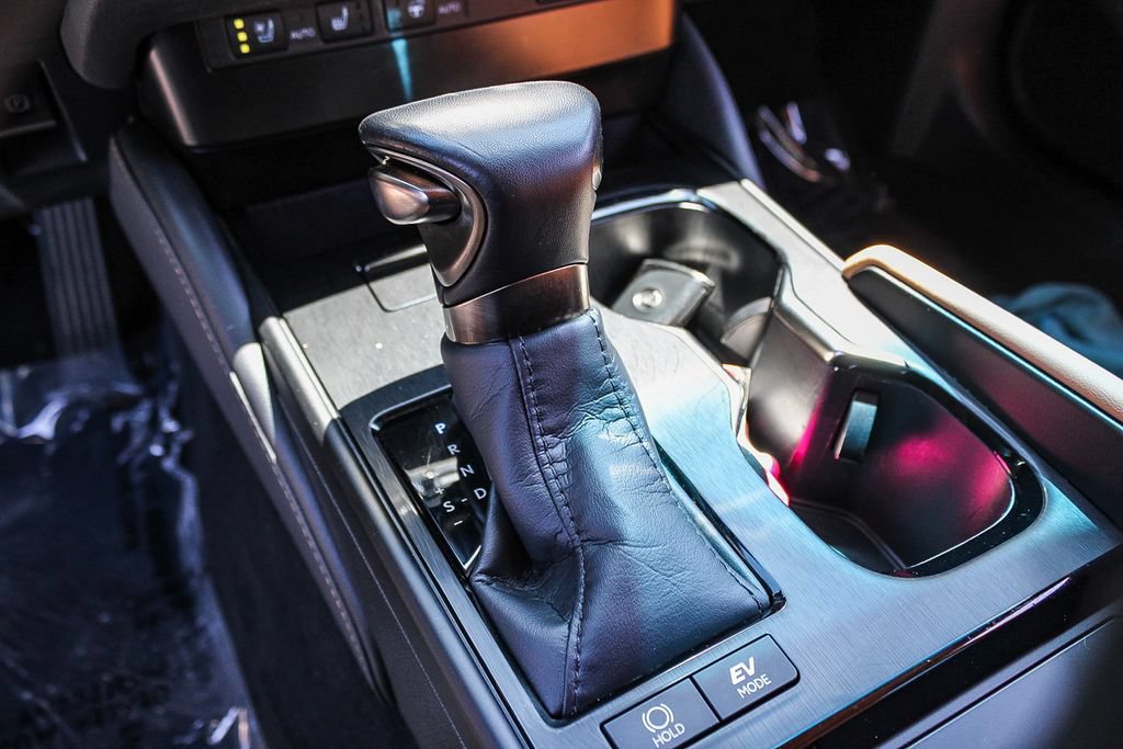 Used 2025 Lexus ES 300h w/ Premium Package FWD image 20