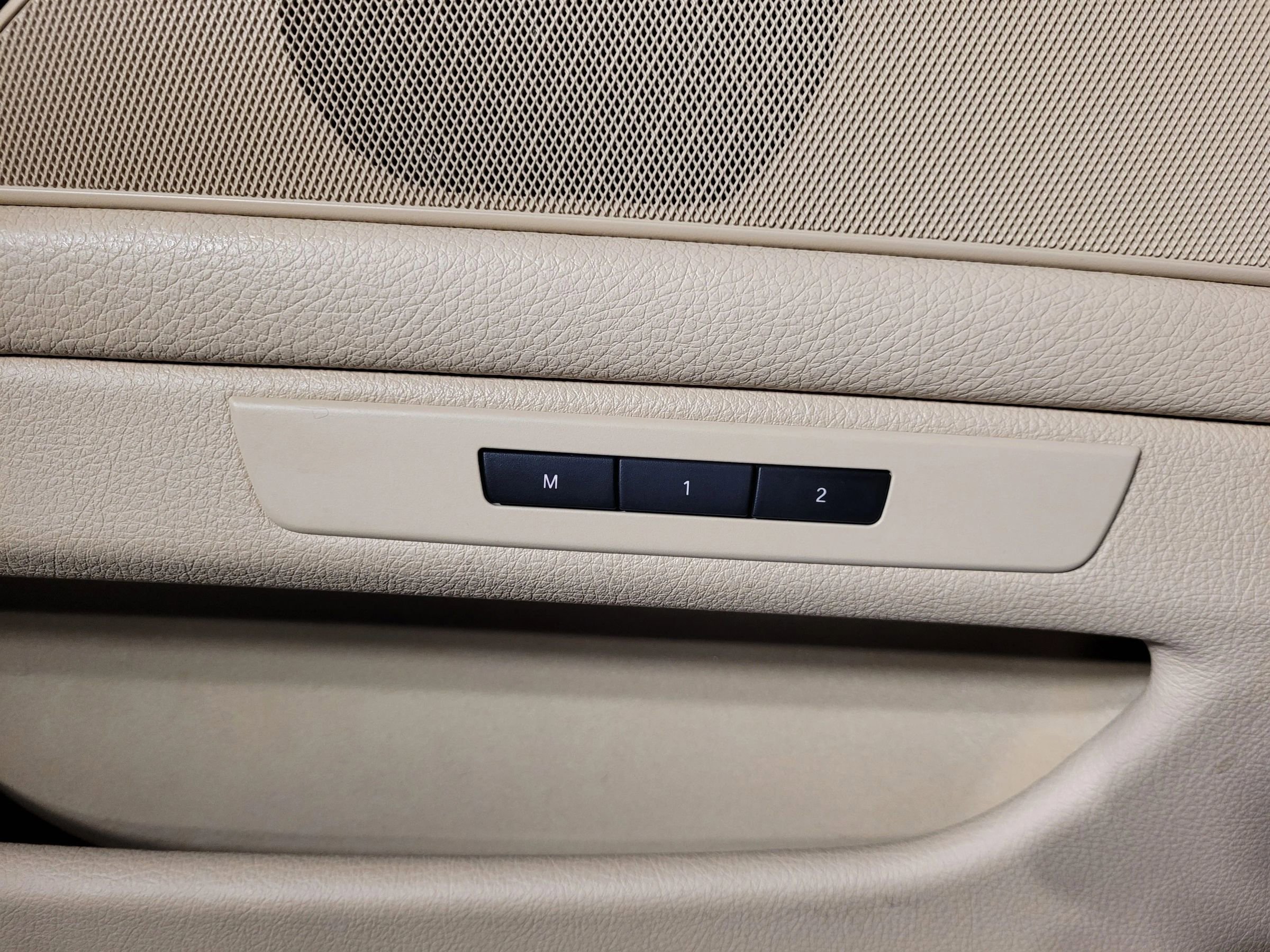 Used 2012 BMW 528i Sedan image 20