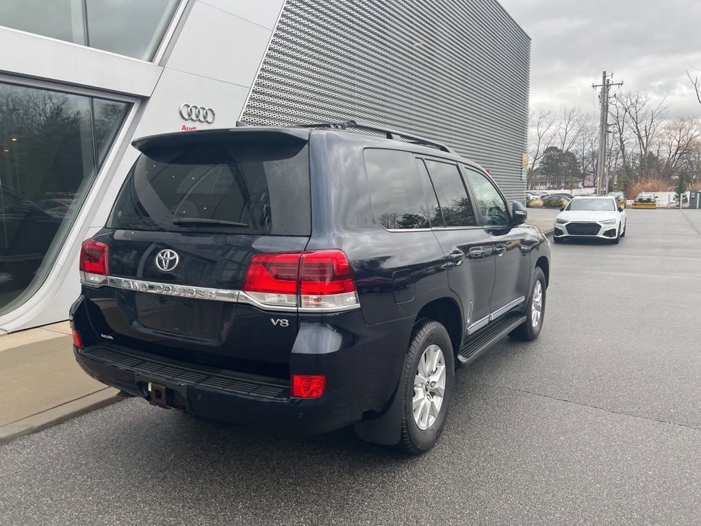 Used 2018 Toyota Land Cruiser image 27