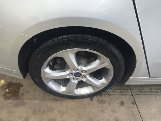 Used 2014 Ford Fusion SE w/ Equipment Group 201A image 8