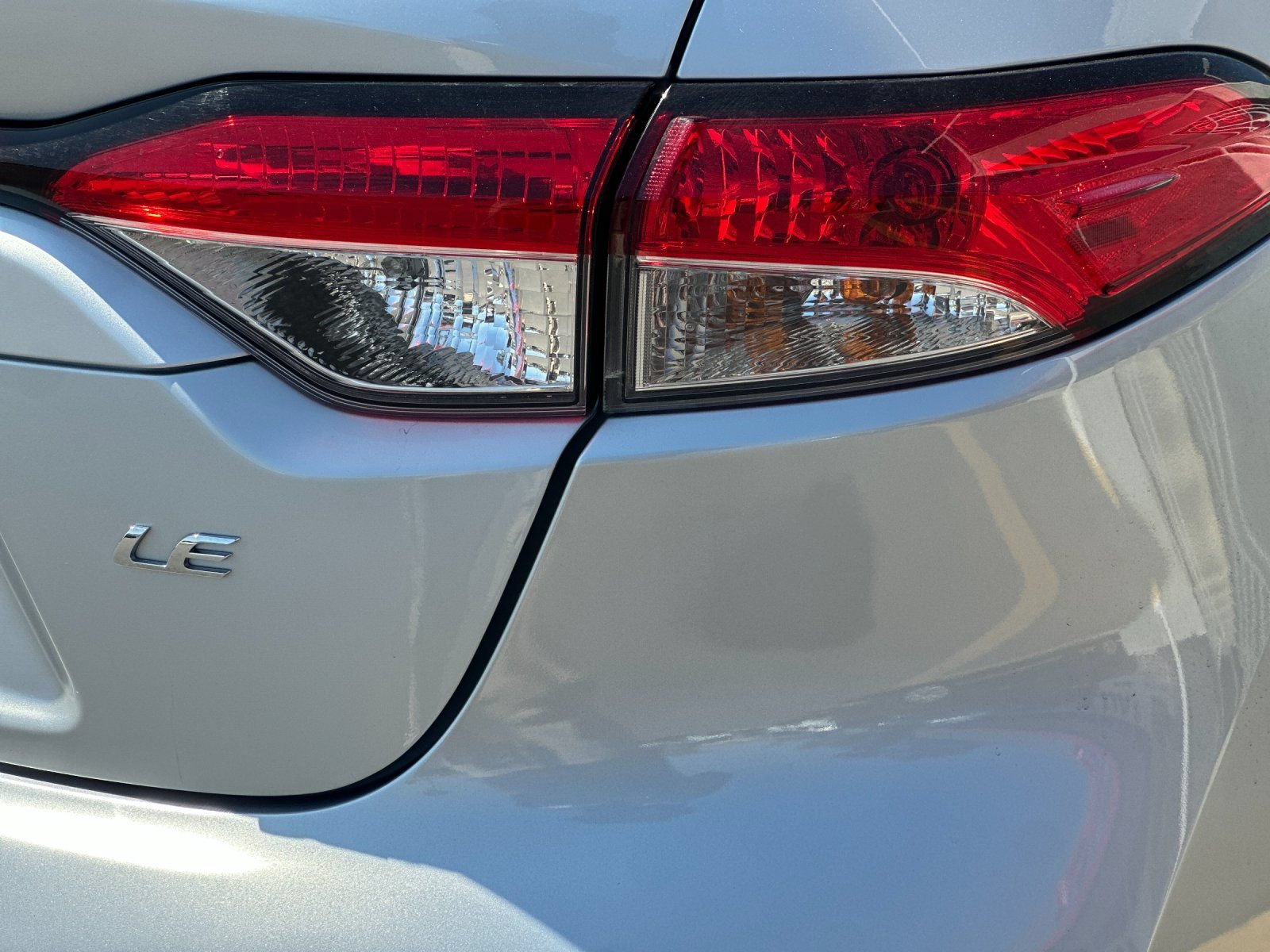Used 2025 Toyota Corolla LE FWD image 22