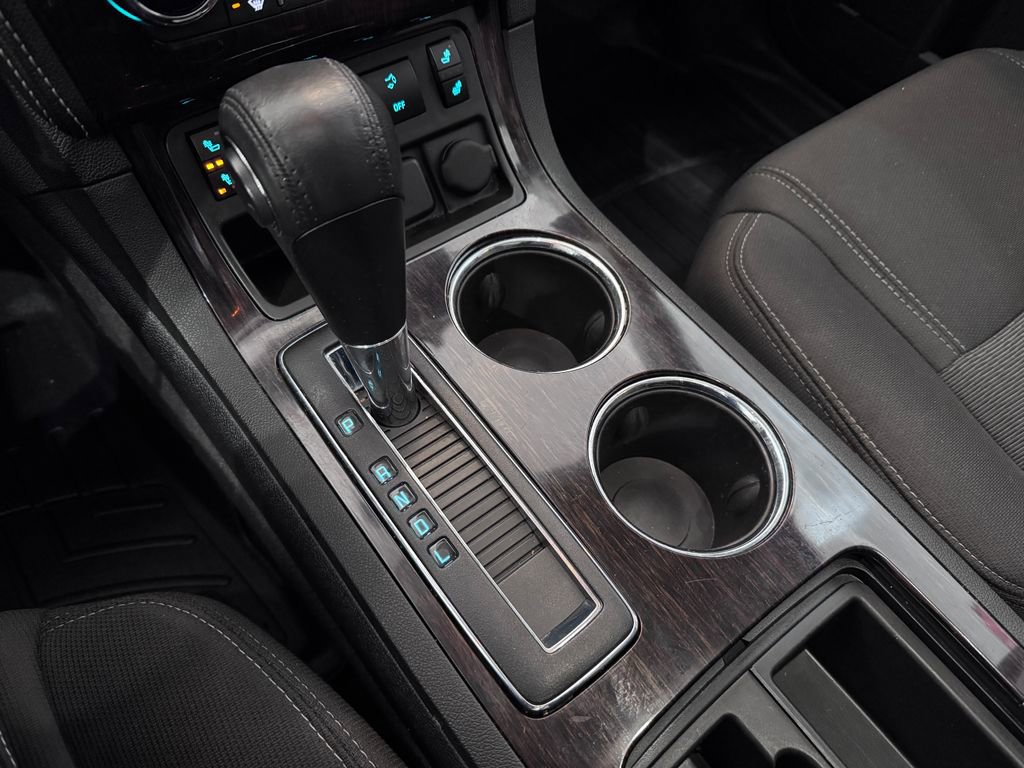 Used 2017 Chevrolet Traverse LT image 24