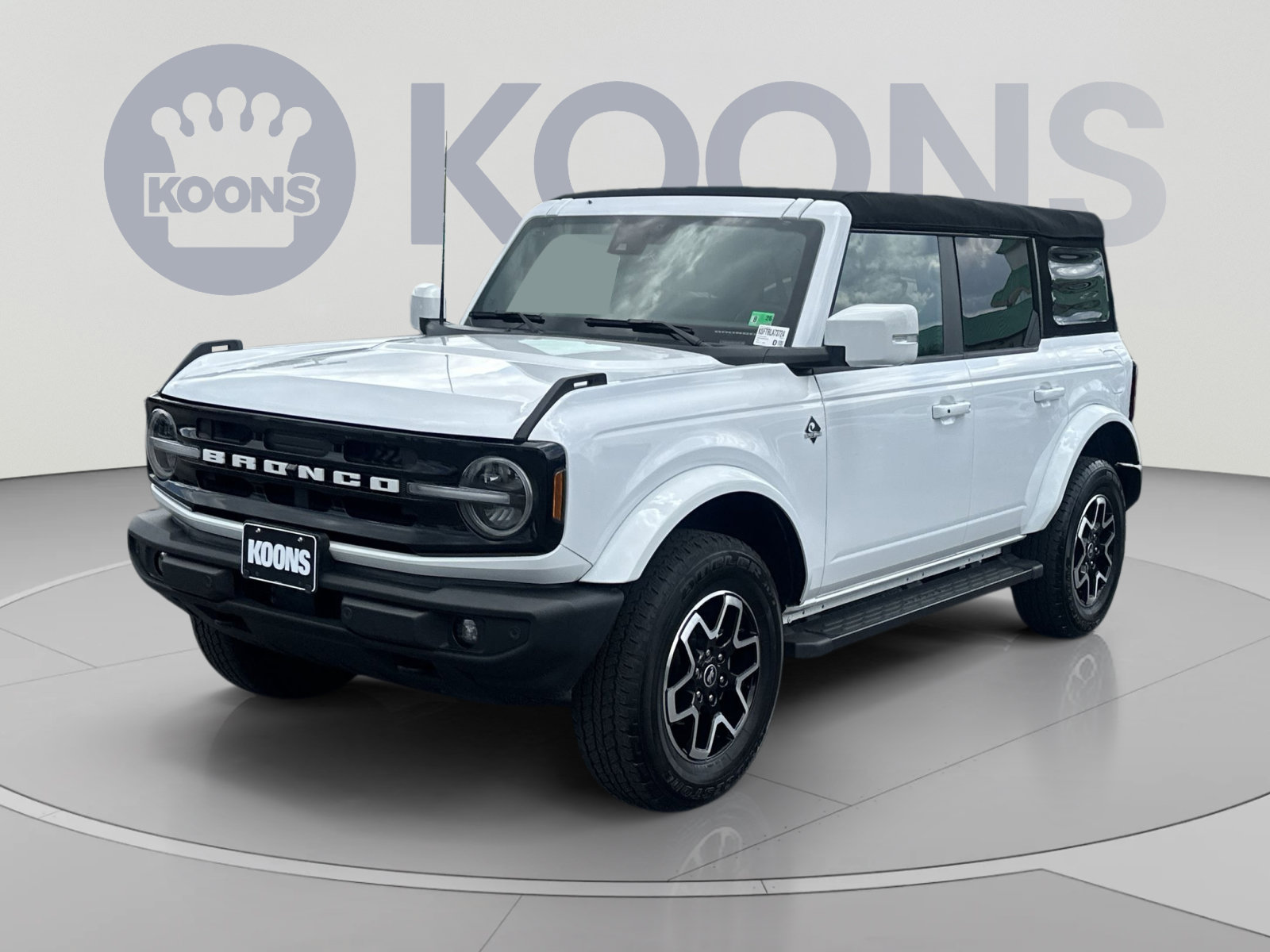 Used 2024 Ford Bronco Outer Banks AWD/4WD image 1