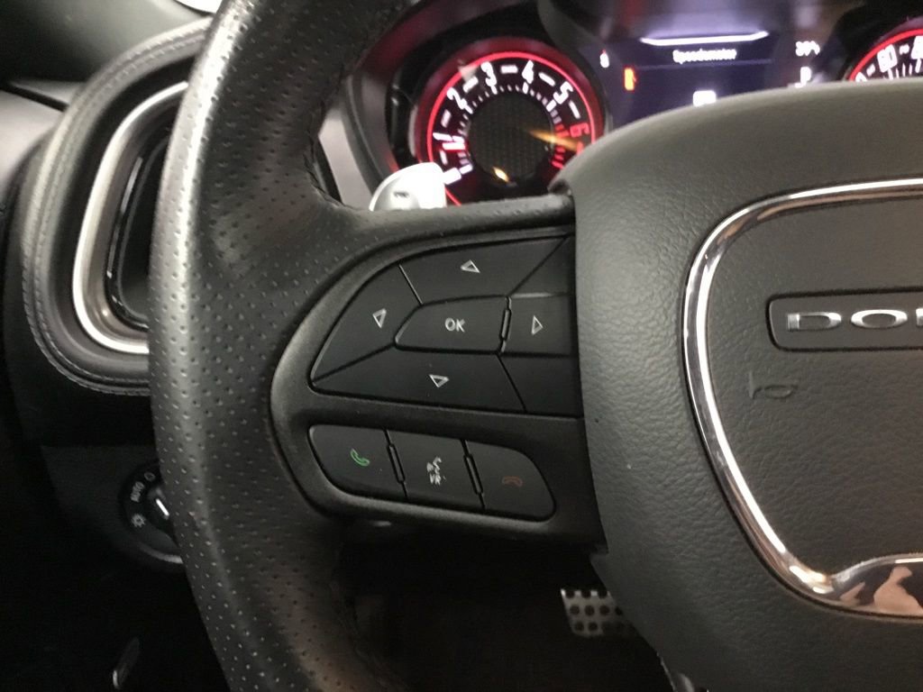 Used 2022 Dodge Challenger R/T w/ Plus Package image 28