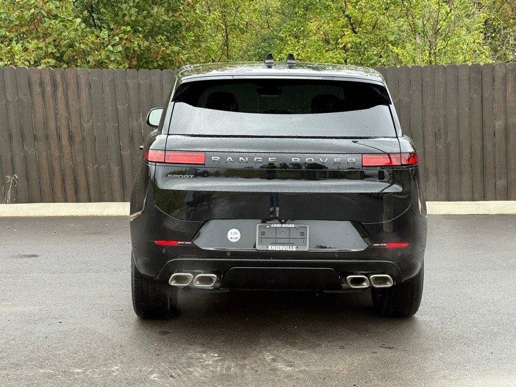 New 2025 Land Rover Range Rover Sport Dynamic SE image 4