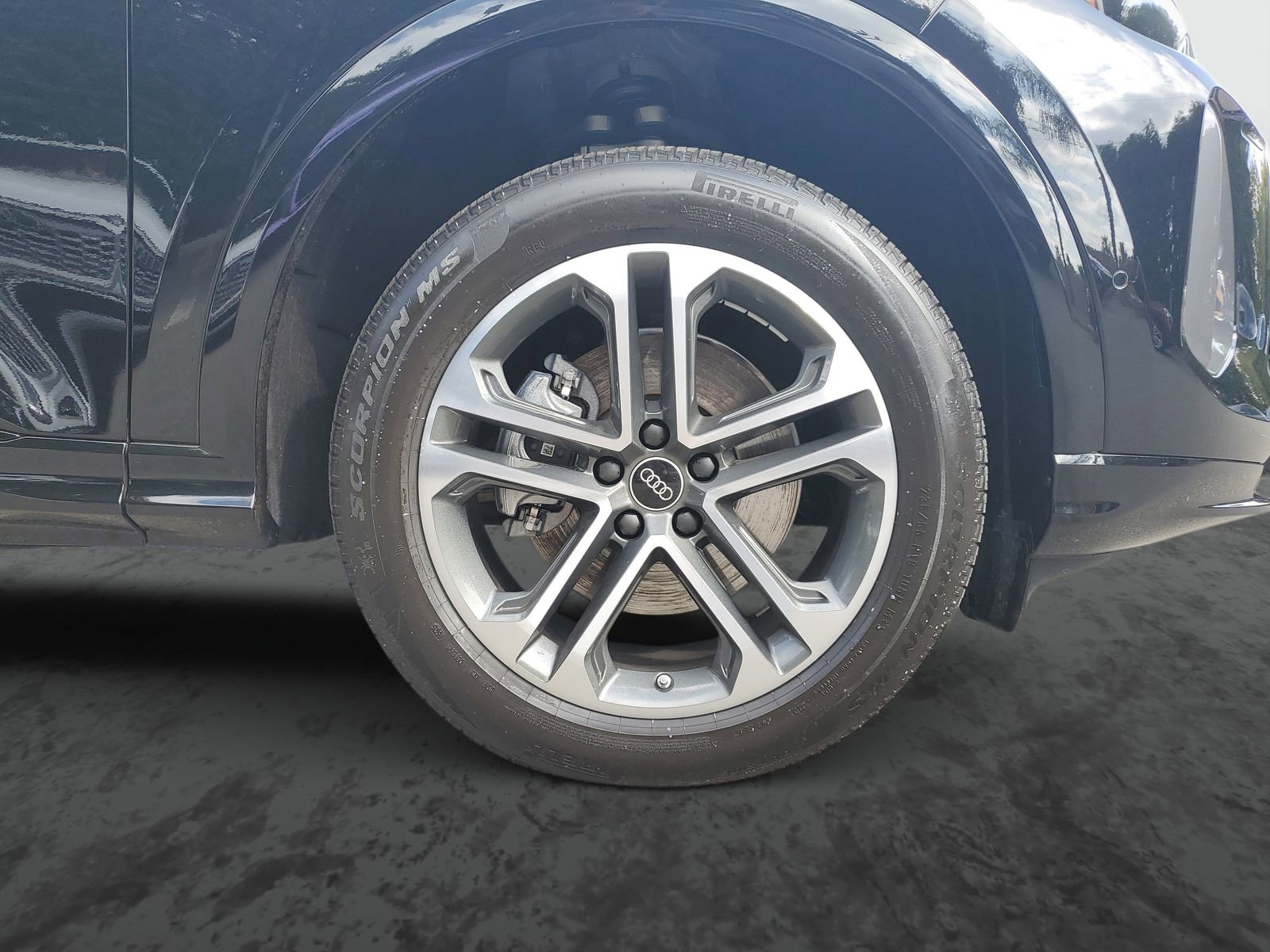 Used 2025 Audi Q5 Premium w/ Convenience Package AWD/4WD image 6