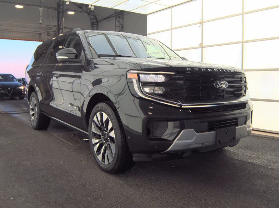 Used 2025 Ford Expedition Max Platinum w/ Driver's Package image 1