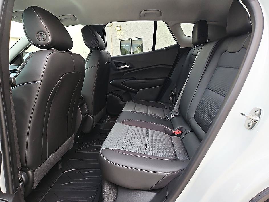 New 2026 Chevrolet Trax LT FWD image 10