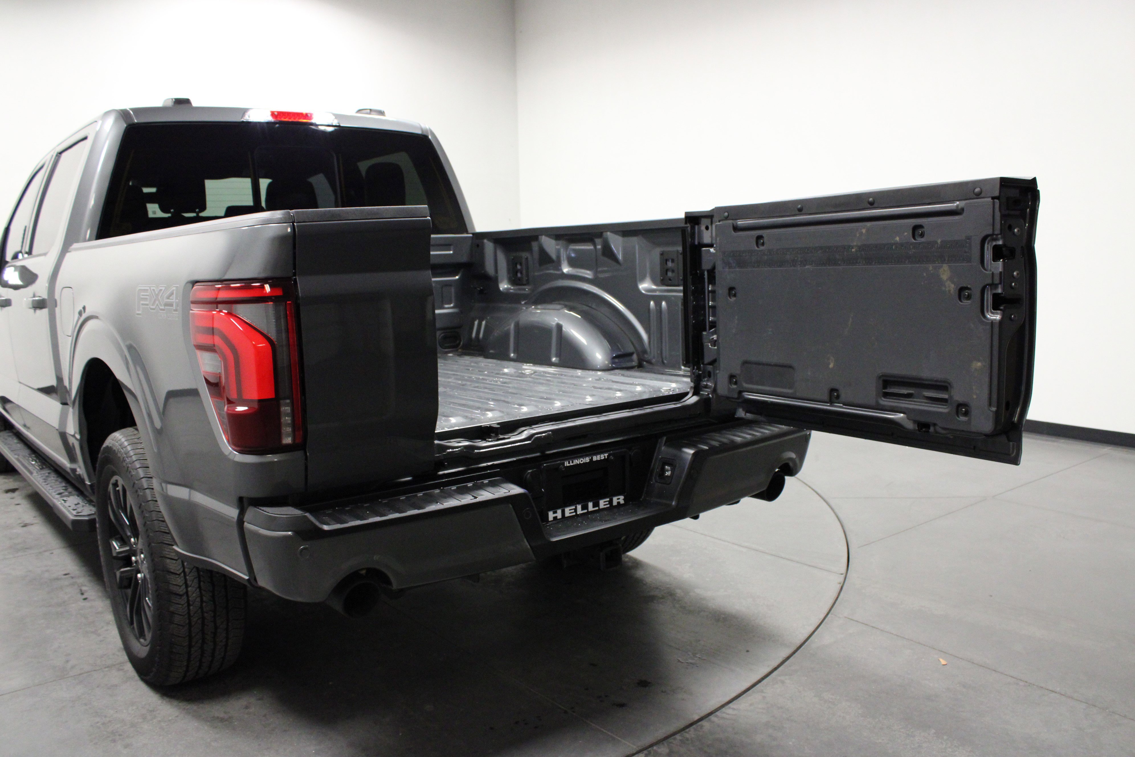 Used 2024 Ford F150 Lariat w/ Bed Utility Package image 14