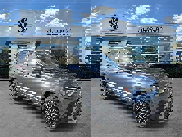 New 2025 Volkswagen Taos SE