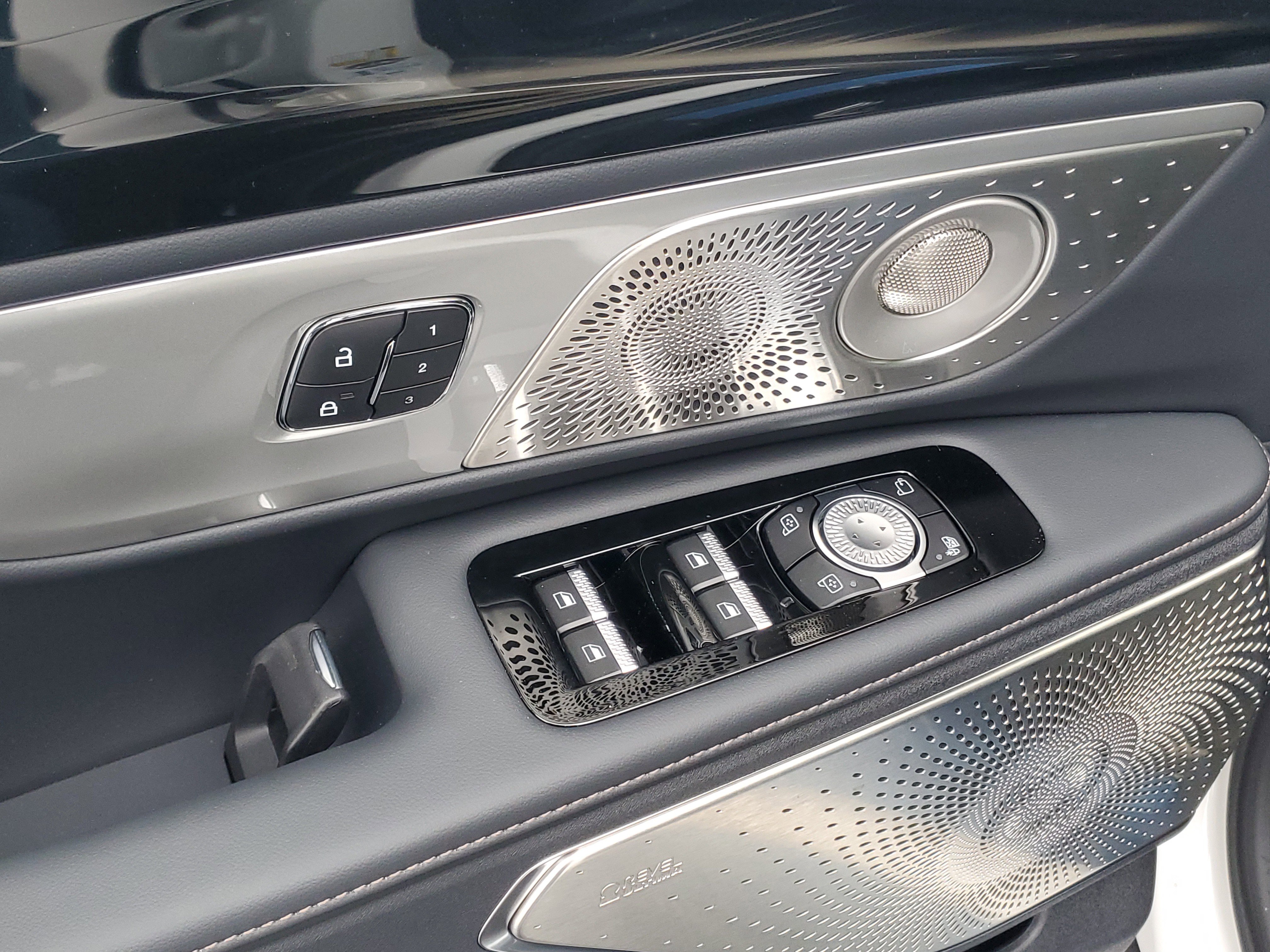 New 2026 Lincoln Nautilus Reserve image 9