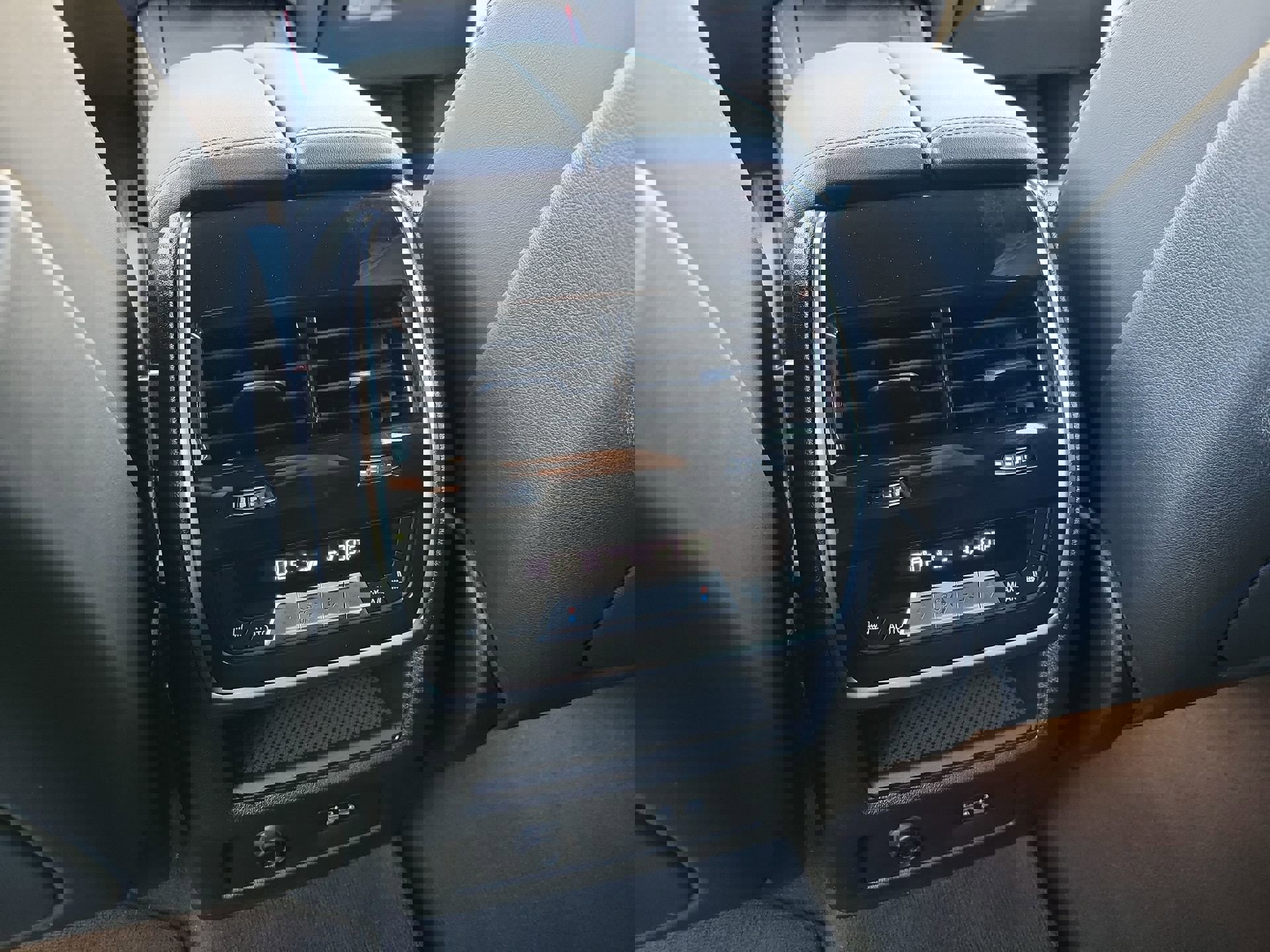 Used 2025 BMW X5 xDrive40i image 17