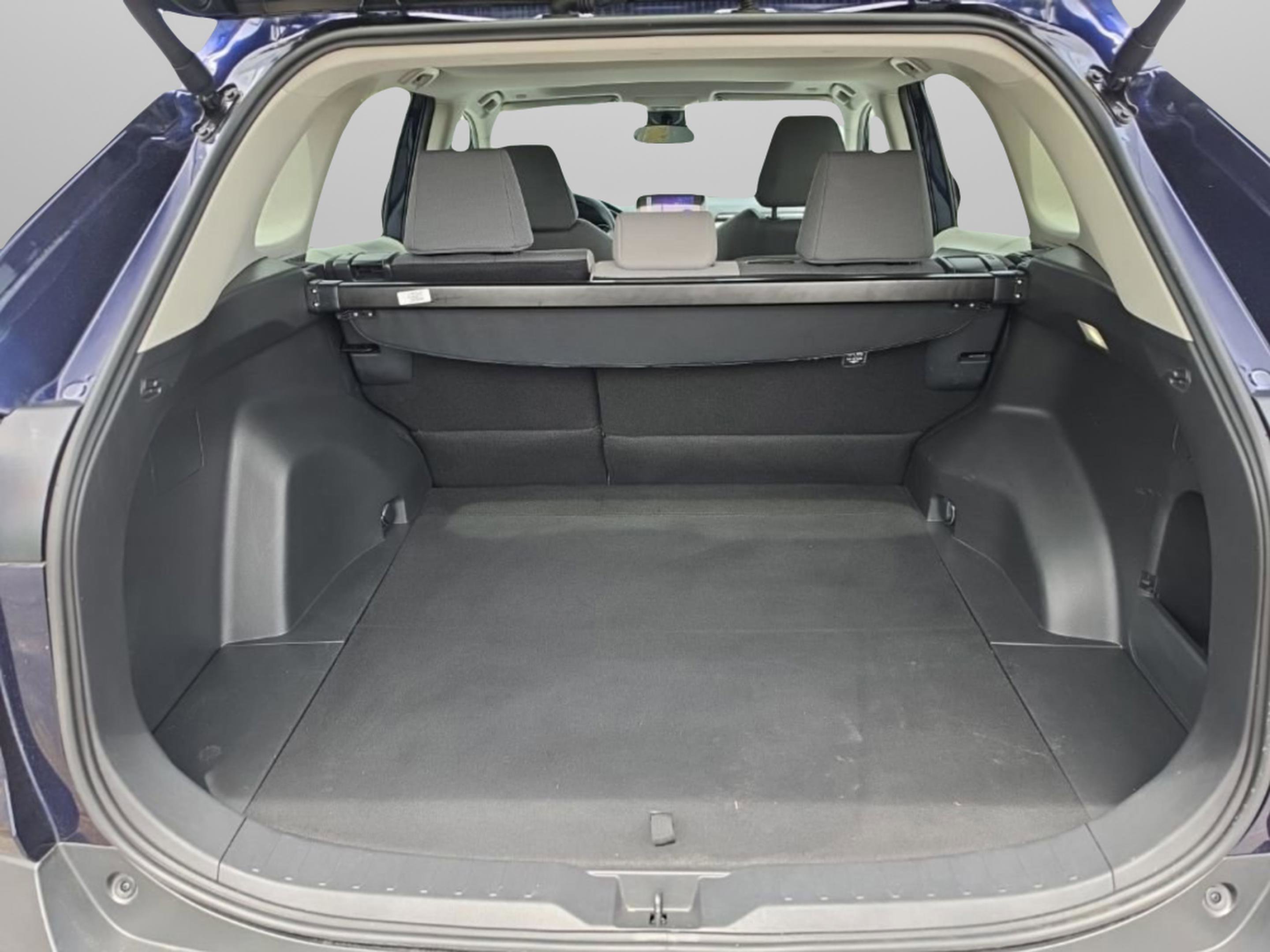 Used 2025 Toyota RAV4 XLE w/ Convenience Package FWD image 17