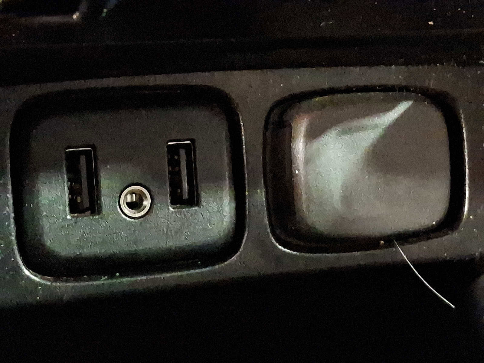 Used 2019 Buick Encore Essence w/ Experience Buick Package image 24