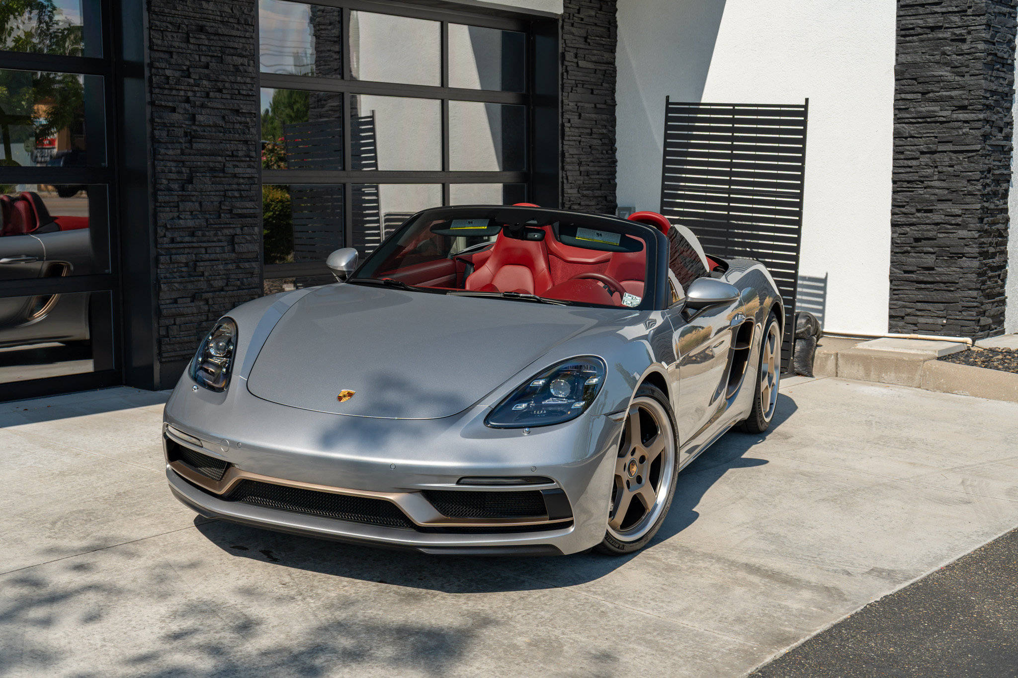 Used 2021 Porsche 718 Boxster RWD image 5