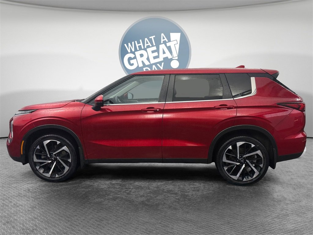 Used 2024 Mitsubishi Outlander SE image 7