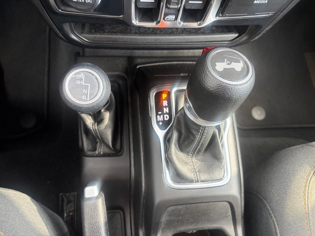 Used 2024 Jeep Wrangler Unlimited Sport AWD/4WD image 17
