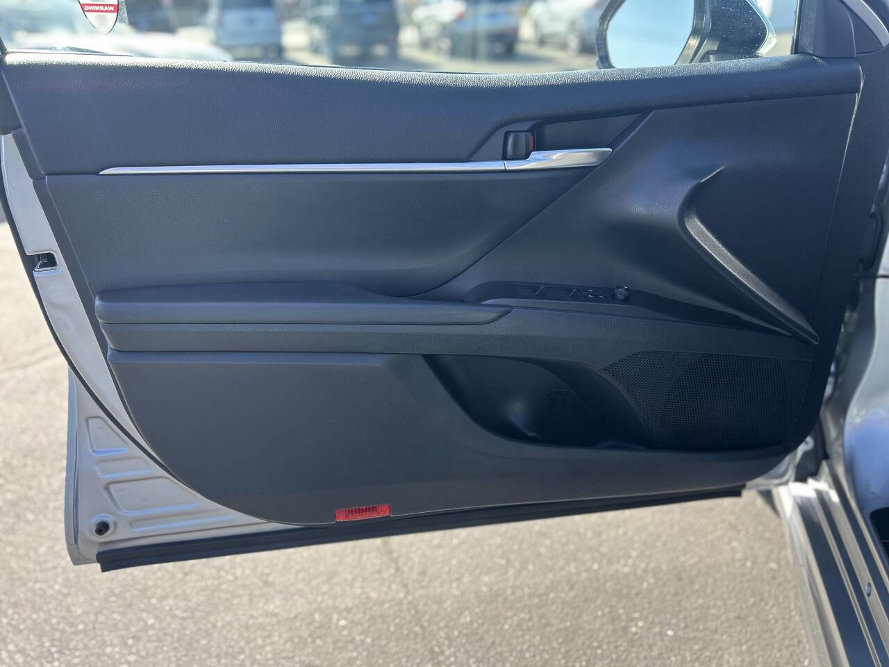 Used 2021 Toyota Camry SE image 9
