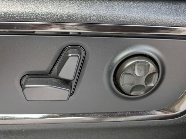 Used 2025 RAM 1500 Limited AWD/4WD image 22