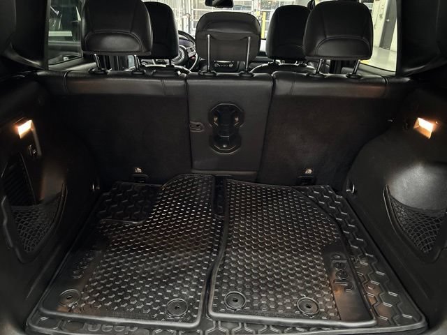 Used 2017 Jeep Renegade Trailhawk AWD/4WD image 34