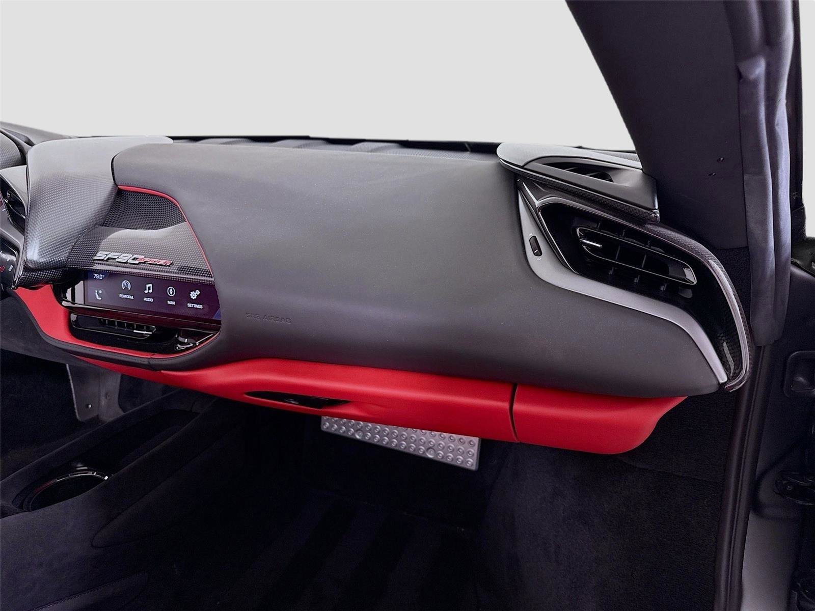 Used 2022 Ferrari SF90 Spider image 33