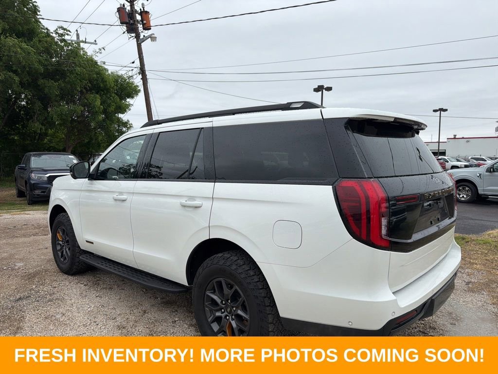Used 2025 Ford Expedition Tremor image 4