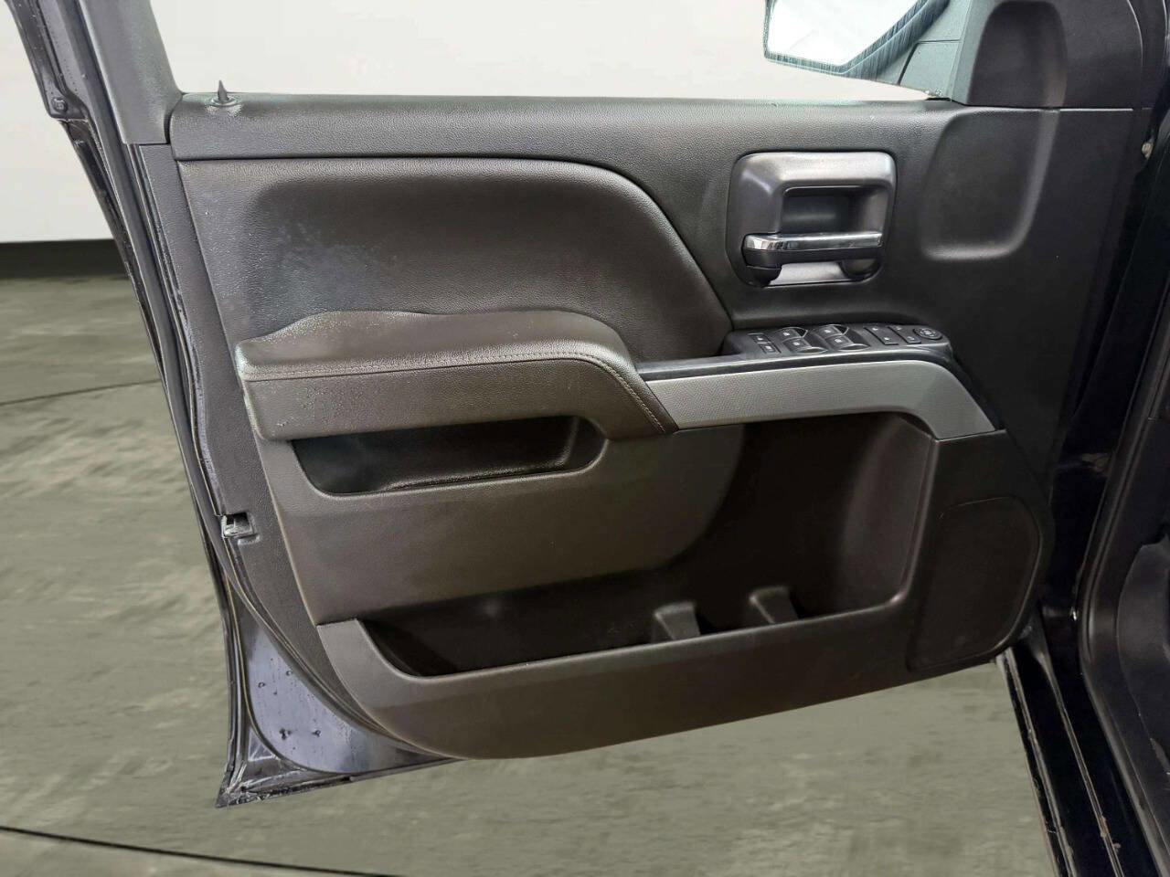 Used 2017 Chevrolet Silverado 1500 LT w/ All Star Edition image 11