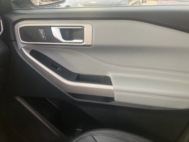 Used 2023 Ford Explorer XLT w/ Equipment Group 202A image 21