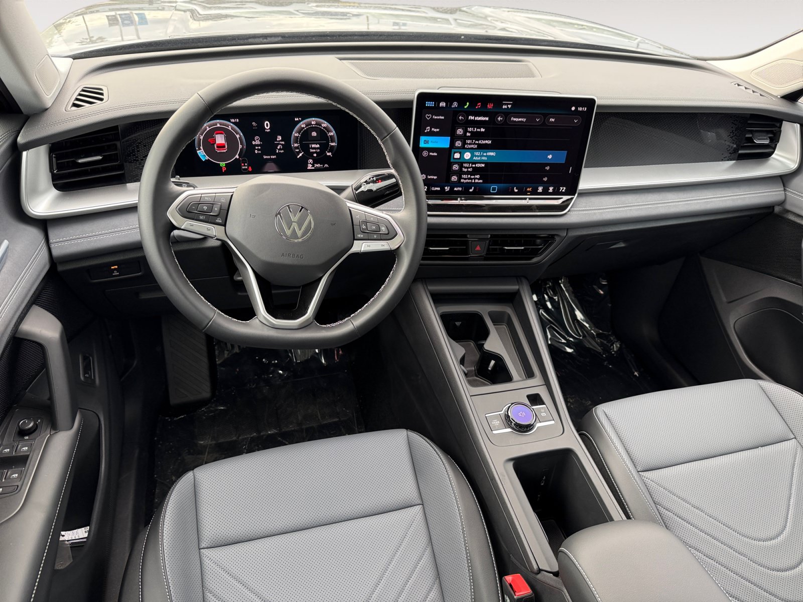 New 2026 Volkswagen Tiguan SE AWD/4WD image 15
