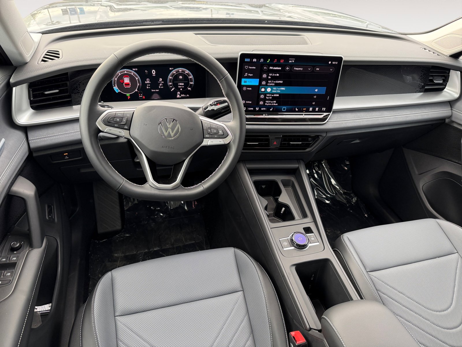 New 2026 Volkswagen Tiguan SE AWD/4WD image 15