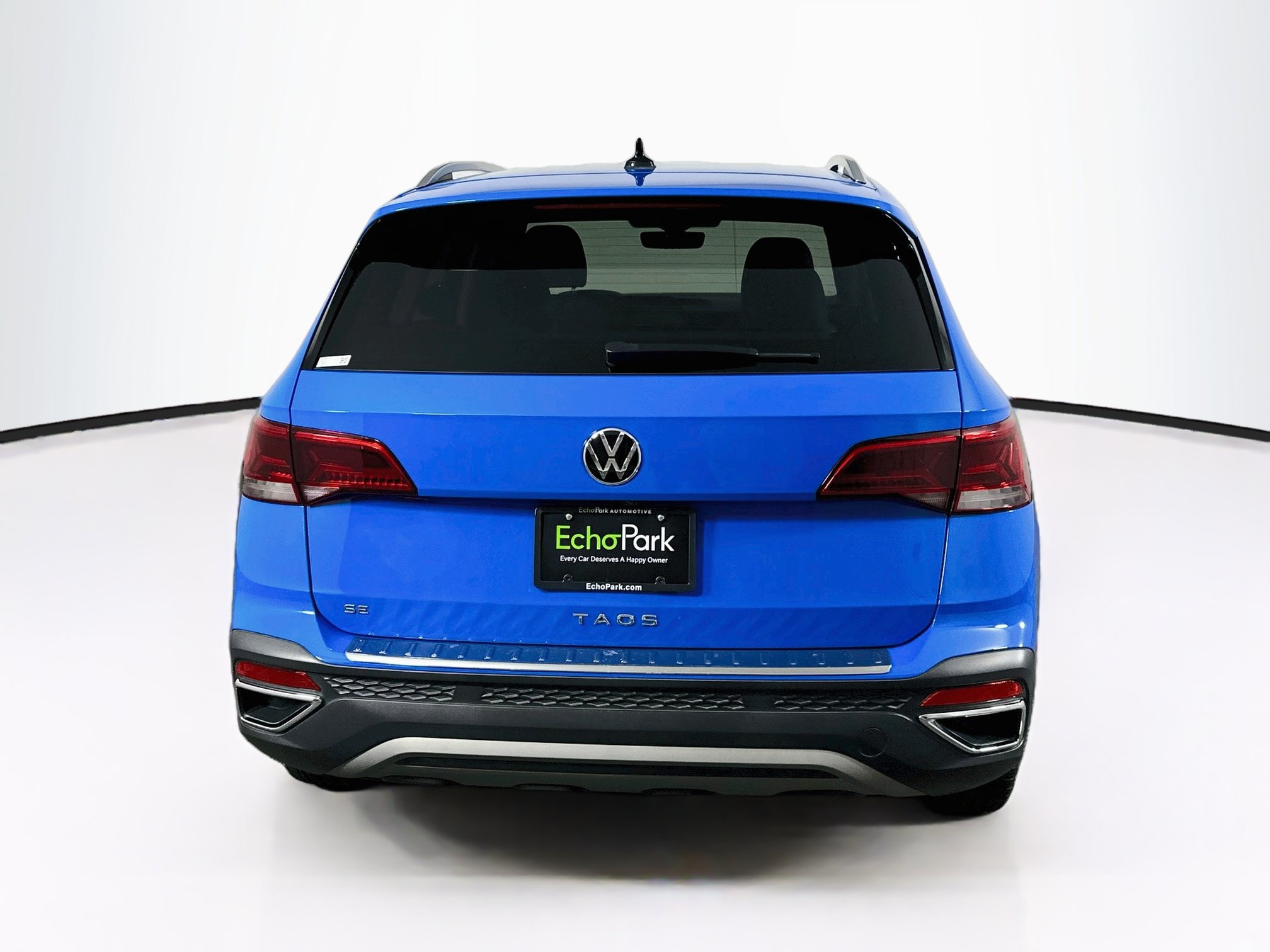 Used 2023 Volkswagen Taos SE FWD image 7