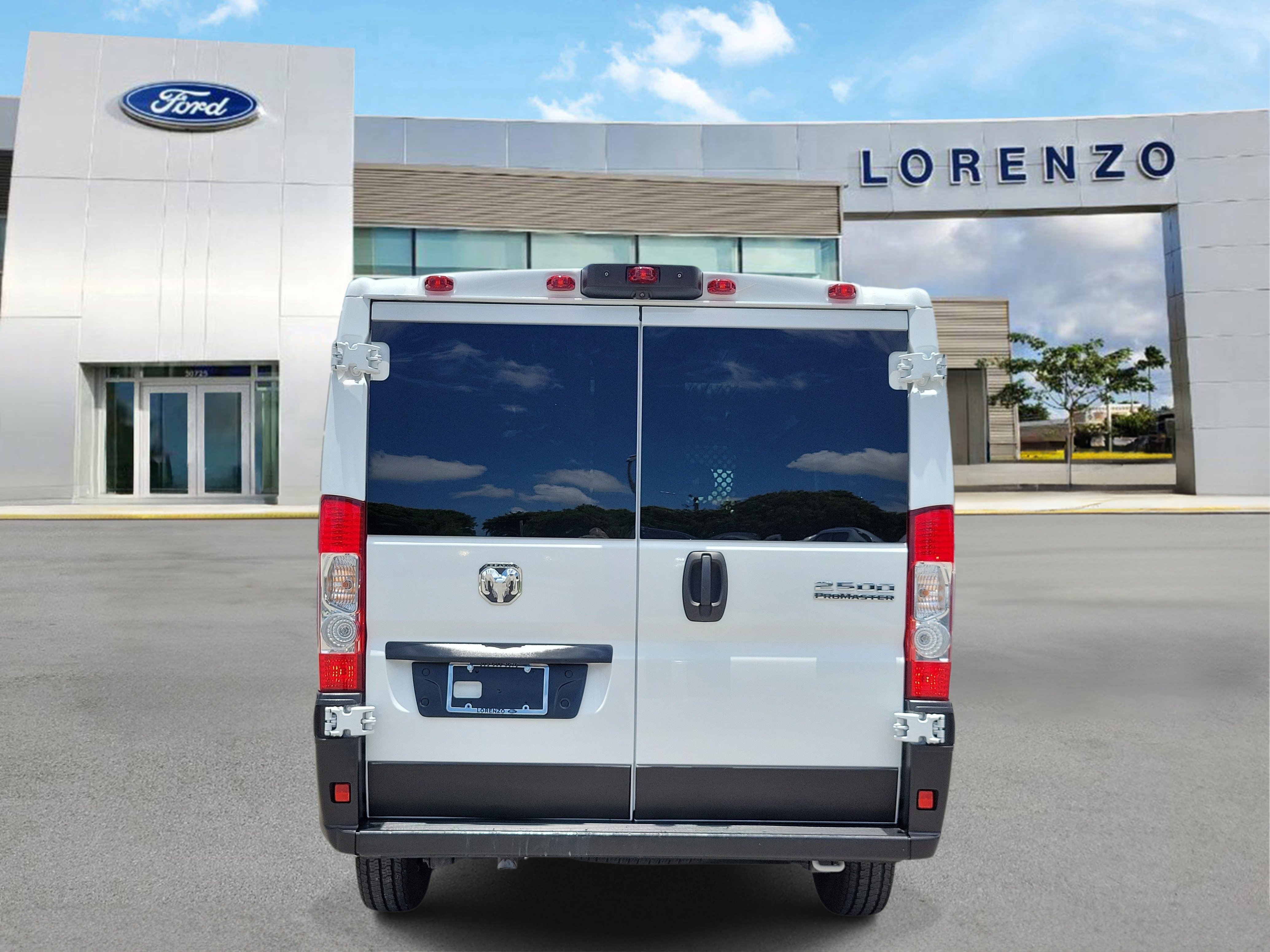Used 2025 RAM ProMaster 2500 w/ U-Haul Equipment Group FWD image 6