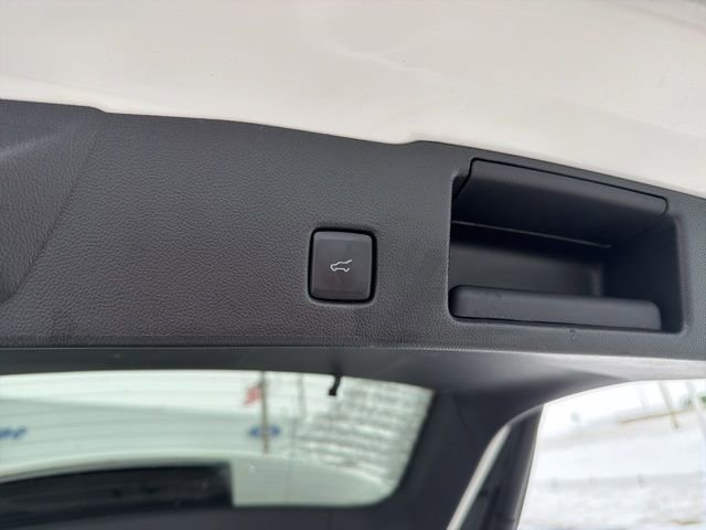Used 2023 Ford Escape Platinum w/ Premium Technology Package image 18